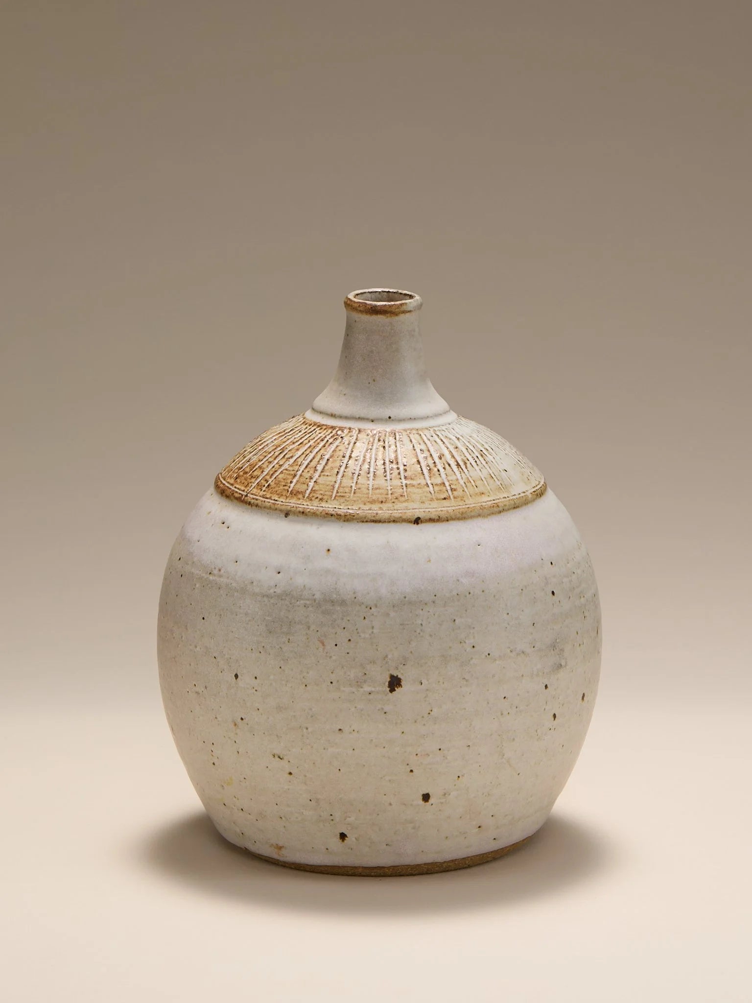 The 1970s American Studio Pottery Vessel with Carved Collar DetailVasesMiscellanea, etc.