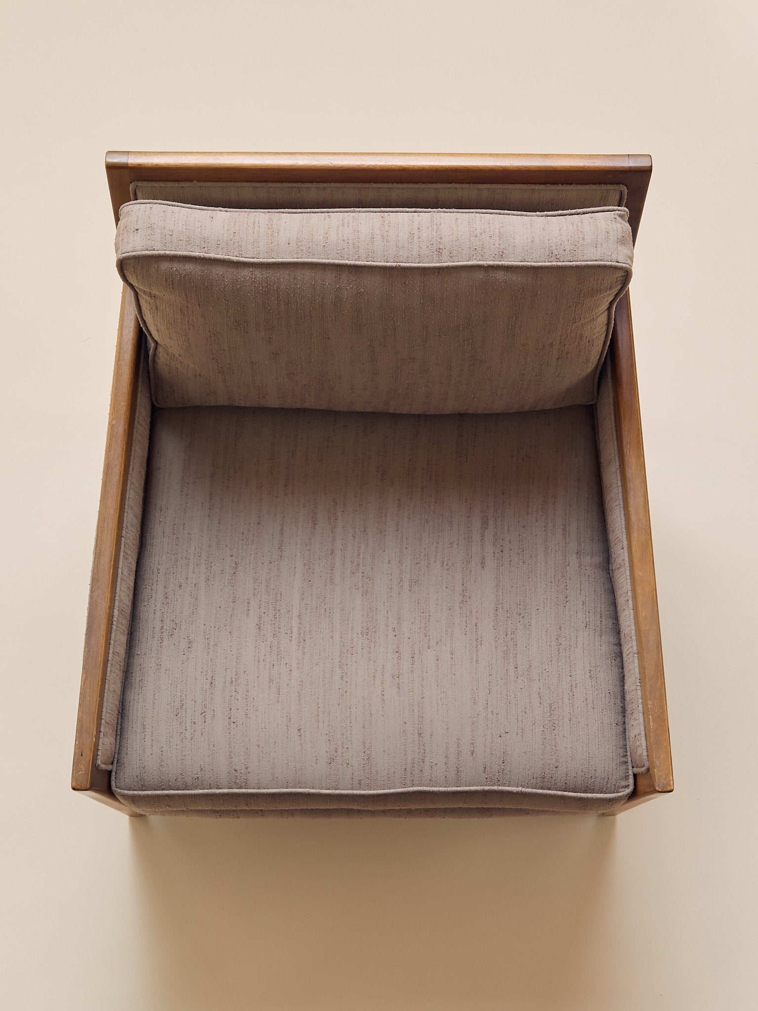 The Vintage Mid Century Walnut Lounge Chair in Textured Beige UpholsterySeatingMiscellanea, etc.