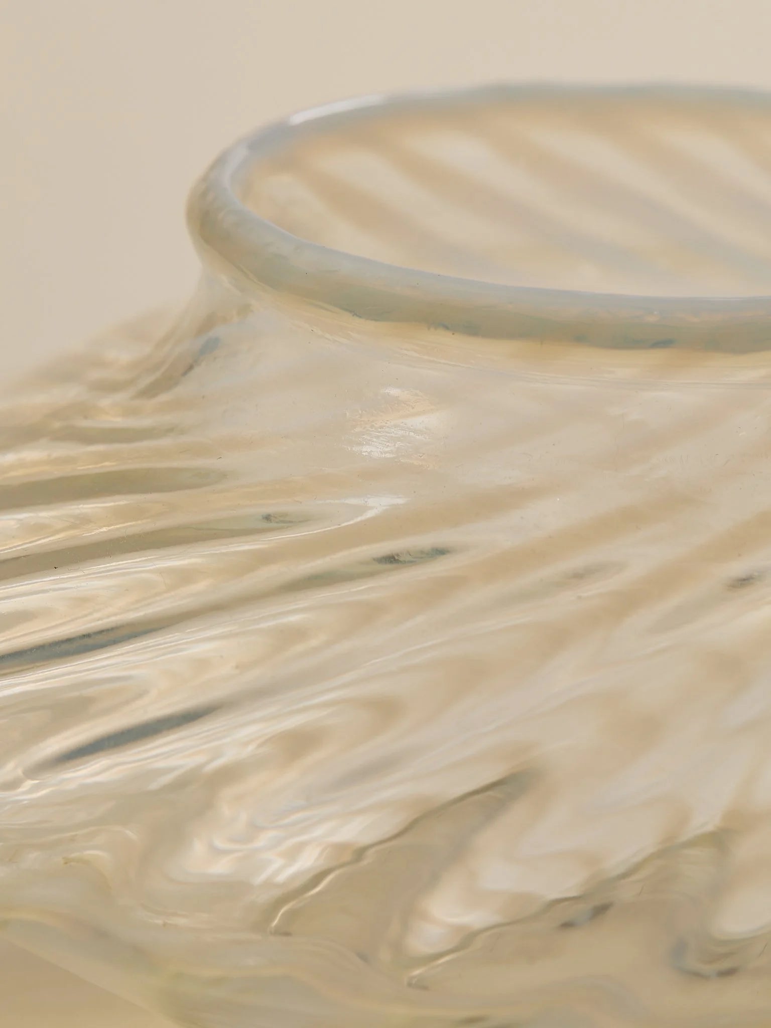 The Vintage Handblown Glass Swirl DishVasesMiscellanea, etc.