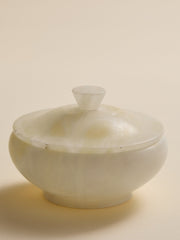 The Vintage Italian Alabaster Lidded BoxObjectsMiscellanea, etc.