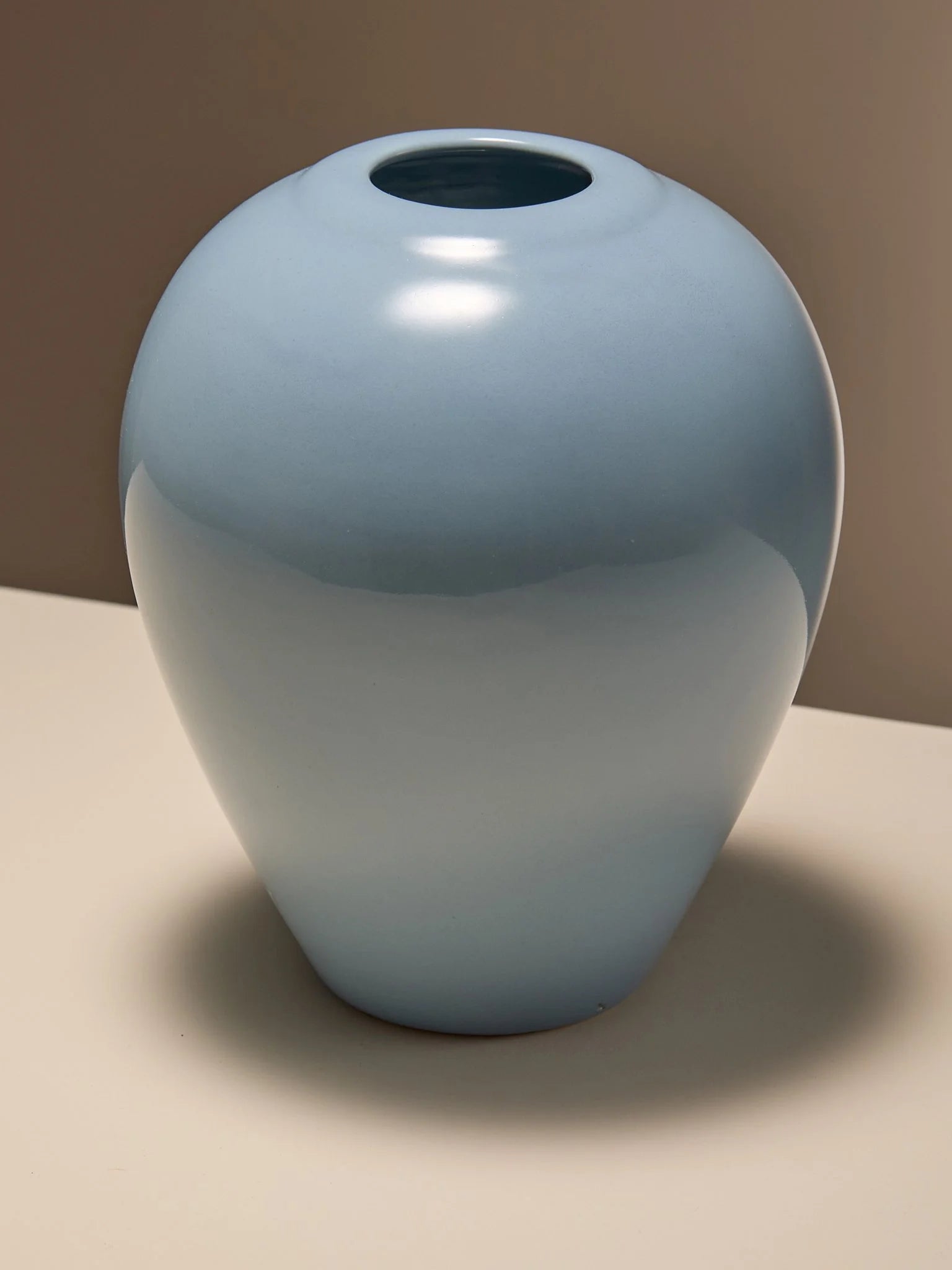 The Vintage Blue Glossy Ceramic VaseVasesMiscellanea, etc.