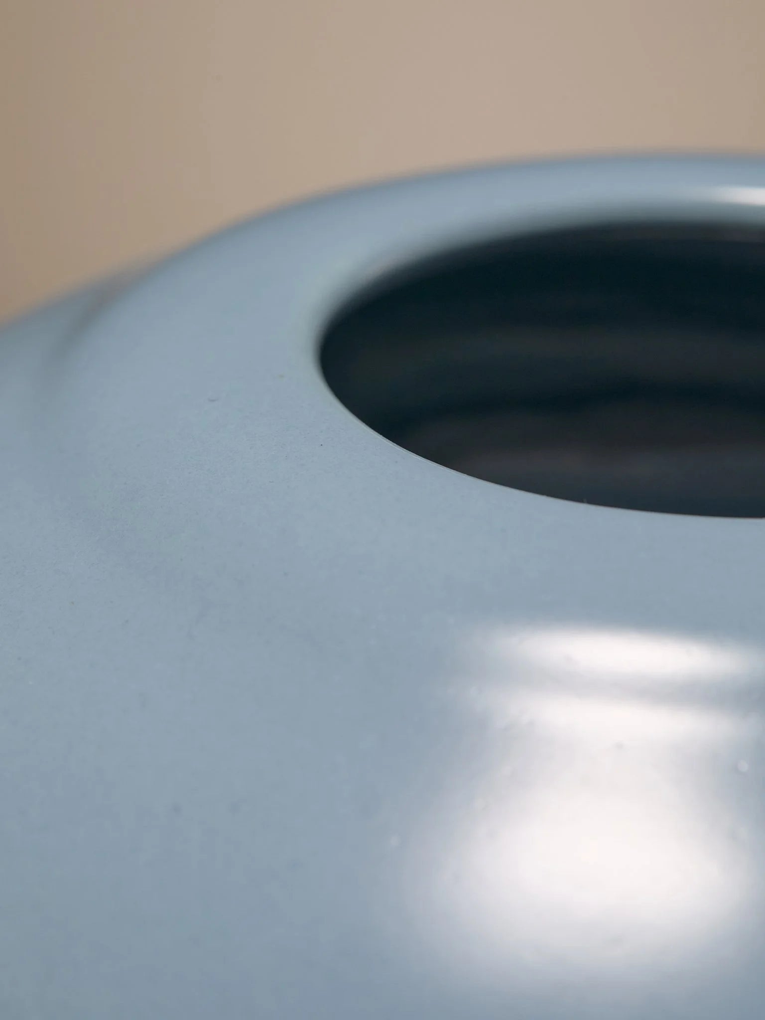 The Vintage Blue Glossy Ceramic VaseVasesMiscellanea, etc.