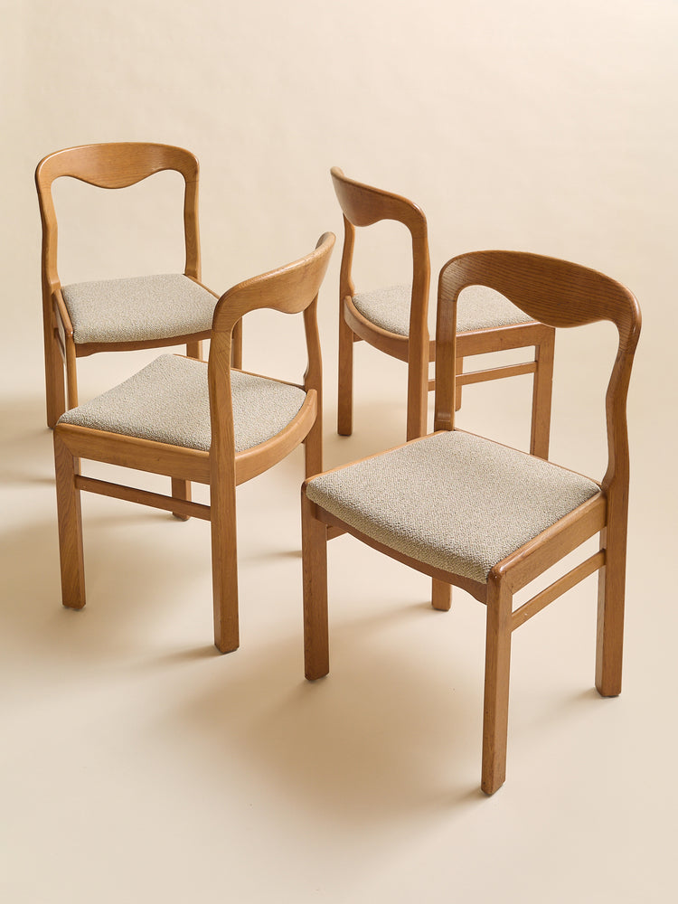 The Vintage Style Of Moller Oak & Boucle Dining Chairs, Set of Four, 1970sSeatingMiscellanea, etc.