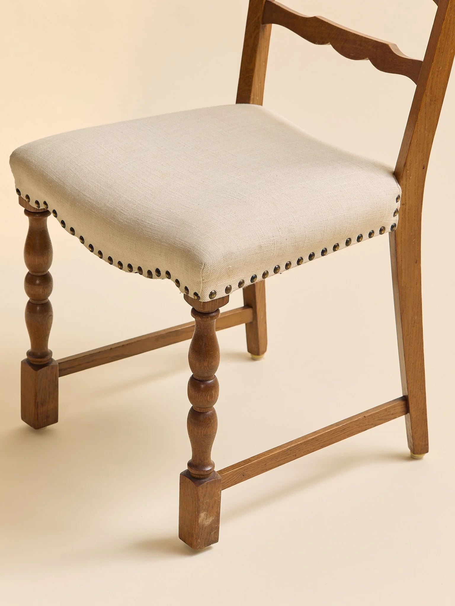 The Vintage Kjaernulf Style Danish Oak Dining Chairs, Set of Six, 1970SSeatingMiscellanea, etc.