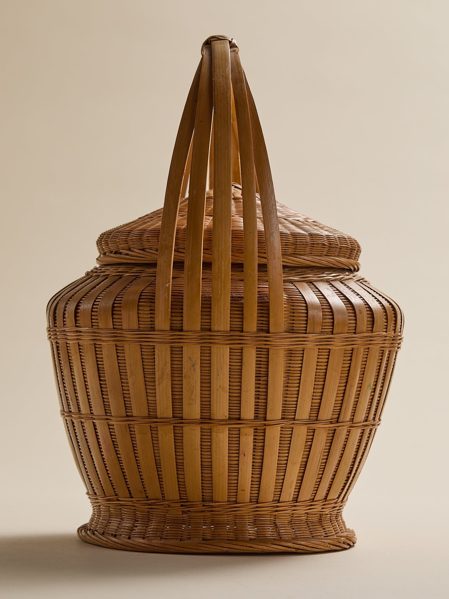 The Vintage Split Woven BasketObjectsMiscellanea, etc.
