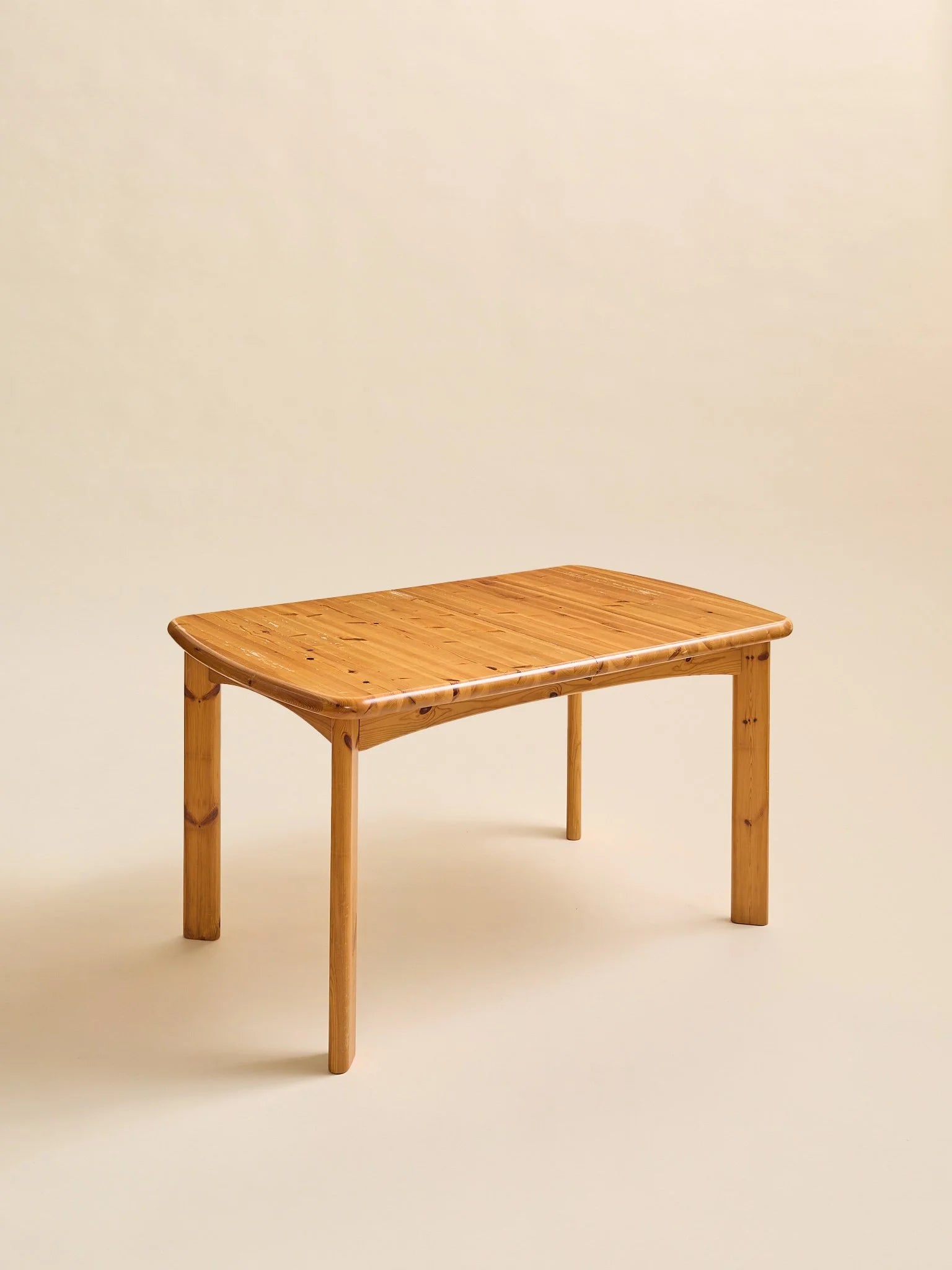 The Vintage Daumiller Style Pine Extending Dining Table, 1970SDining TablesMiscellanea, etc.