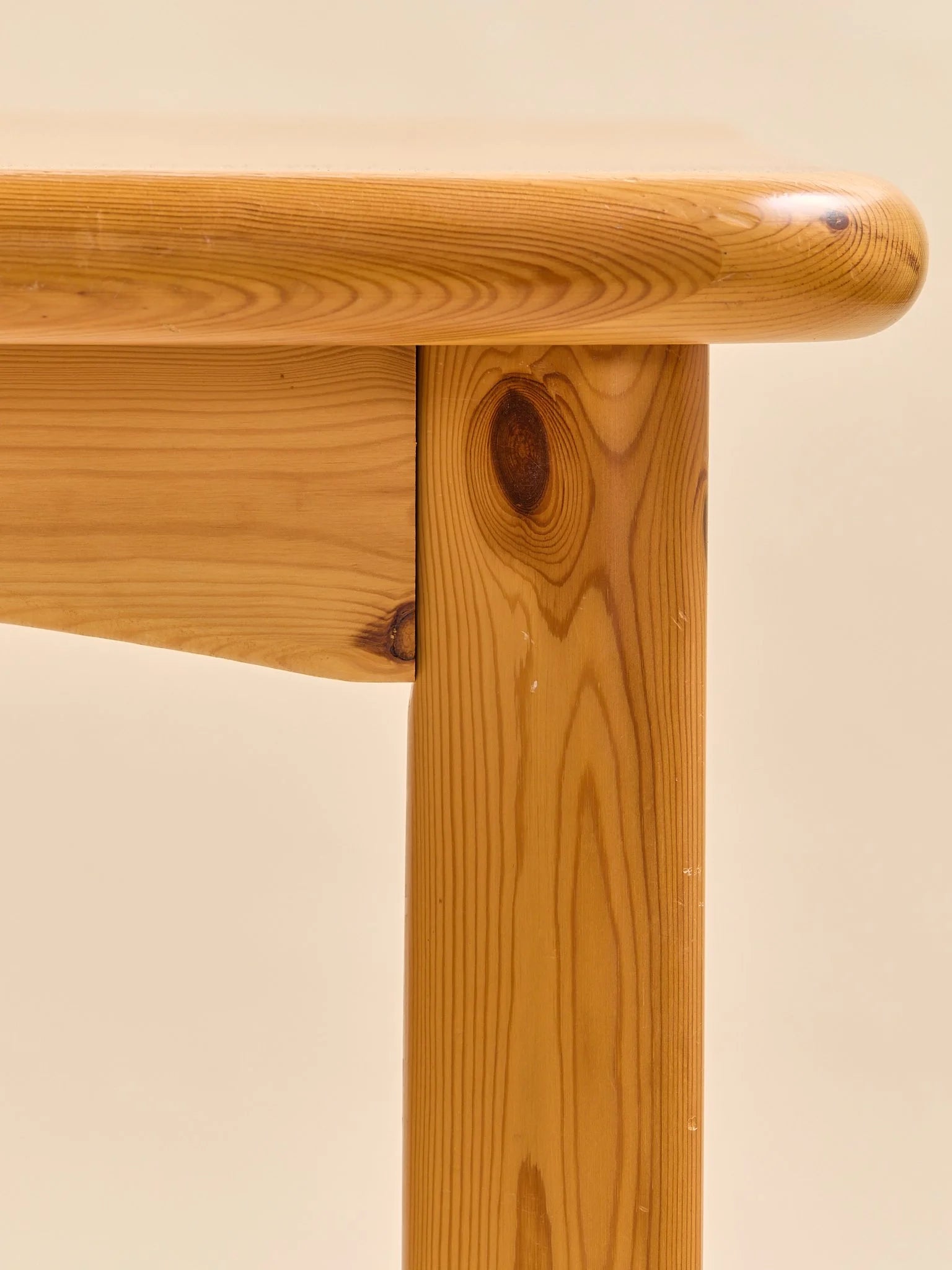 The Vintage Daumiller Style Pine Extending Dining Table, 1970SDining TablesMiscellanea, etc.