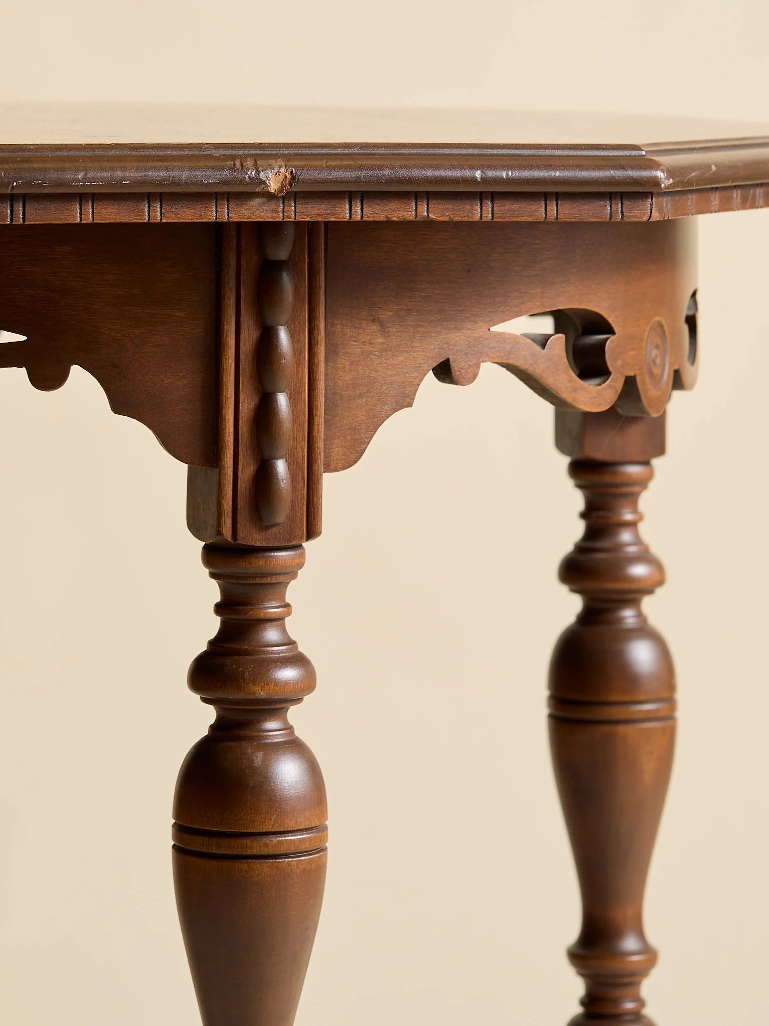 The Victorian Style Walnut Octagonal Accent TableSide TablesMiscellanea, etc.