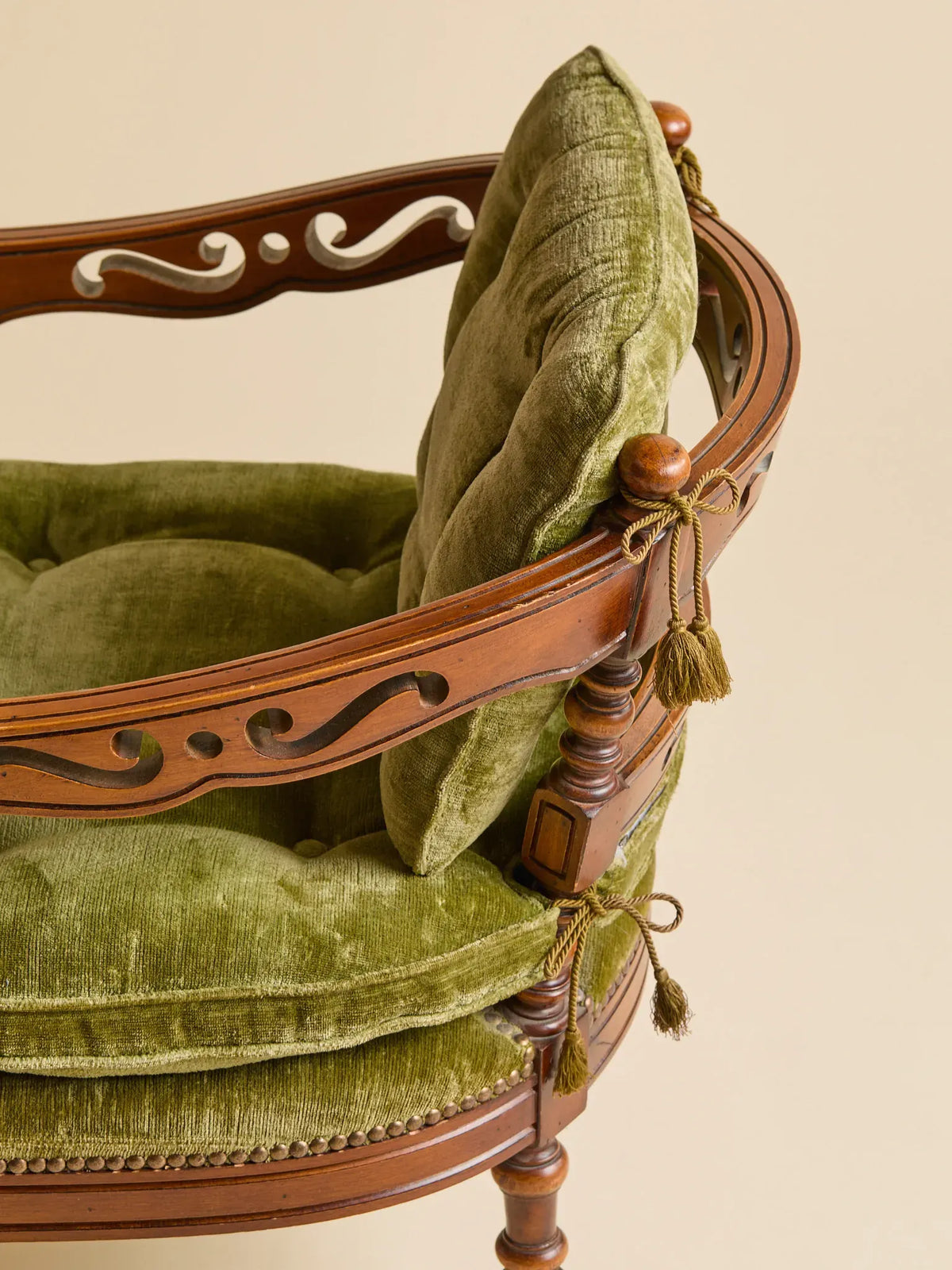 The Vintage Giorgetti Gallery Lounge Chair, 1975SeatingMiscellanea, etc.