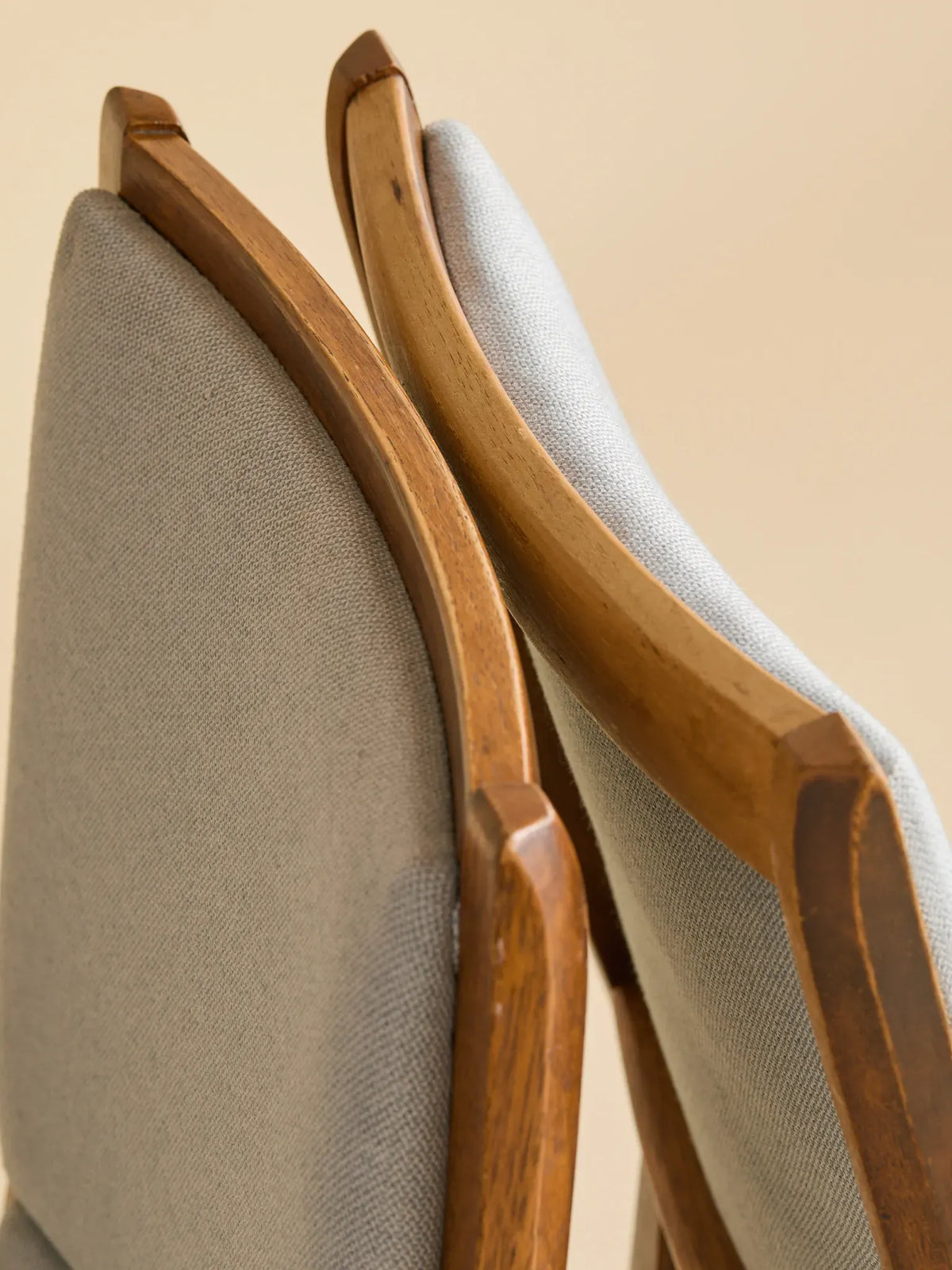 The Vintage Kroehler Mid-Century Accent ChairSeatingMiscellanea, etc.