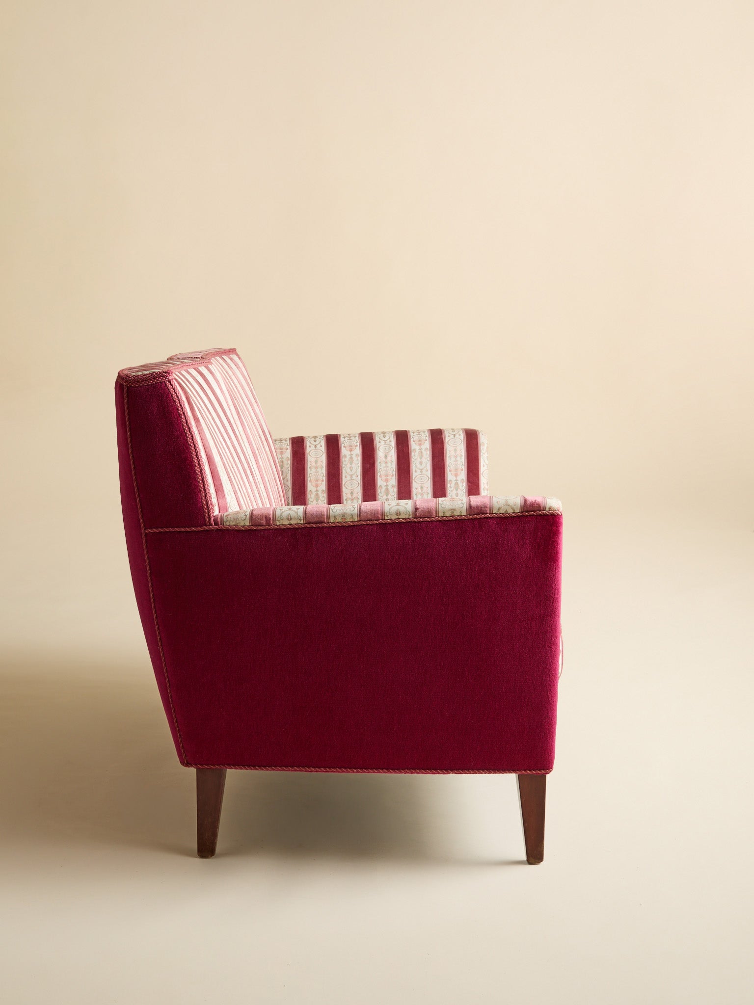 The Vintage Art Deco Style Scandinavian Sofa, 1940SSeatingMiscellanea, etc.