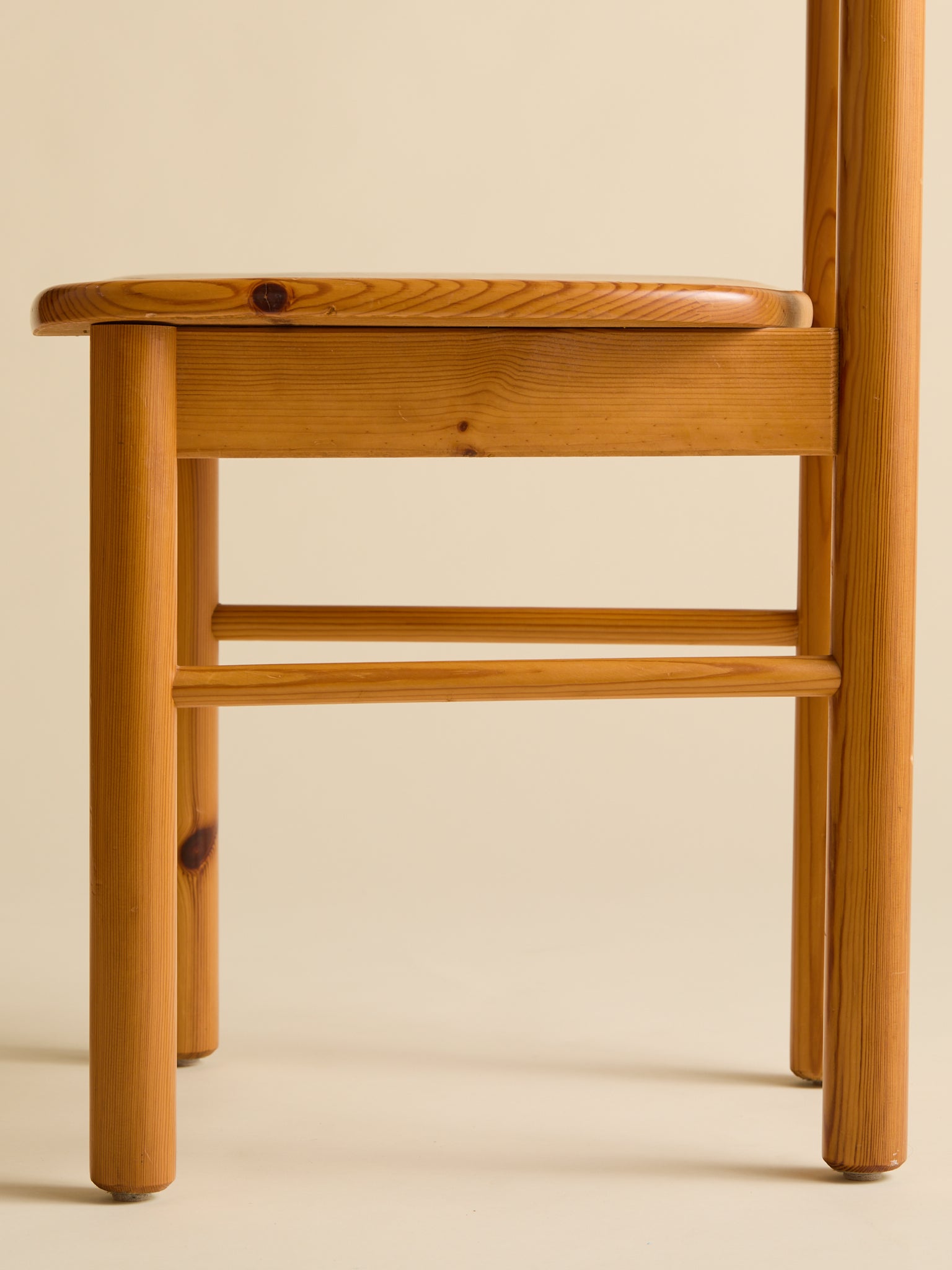 The Vintage Daumiller Style Danish Pine Dining Chairs, Denmark 1970SSeatingMiscellanea, etc.