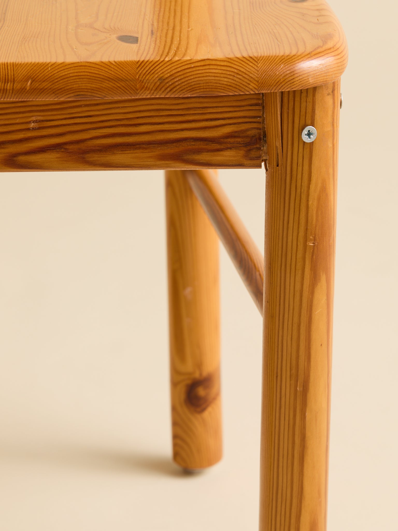 The Vintage Daumiller Style Danish Pine Dining Chairs, Denmark 1970SSeatingMiscellanea, etc.