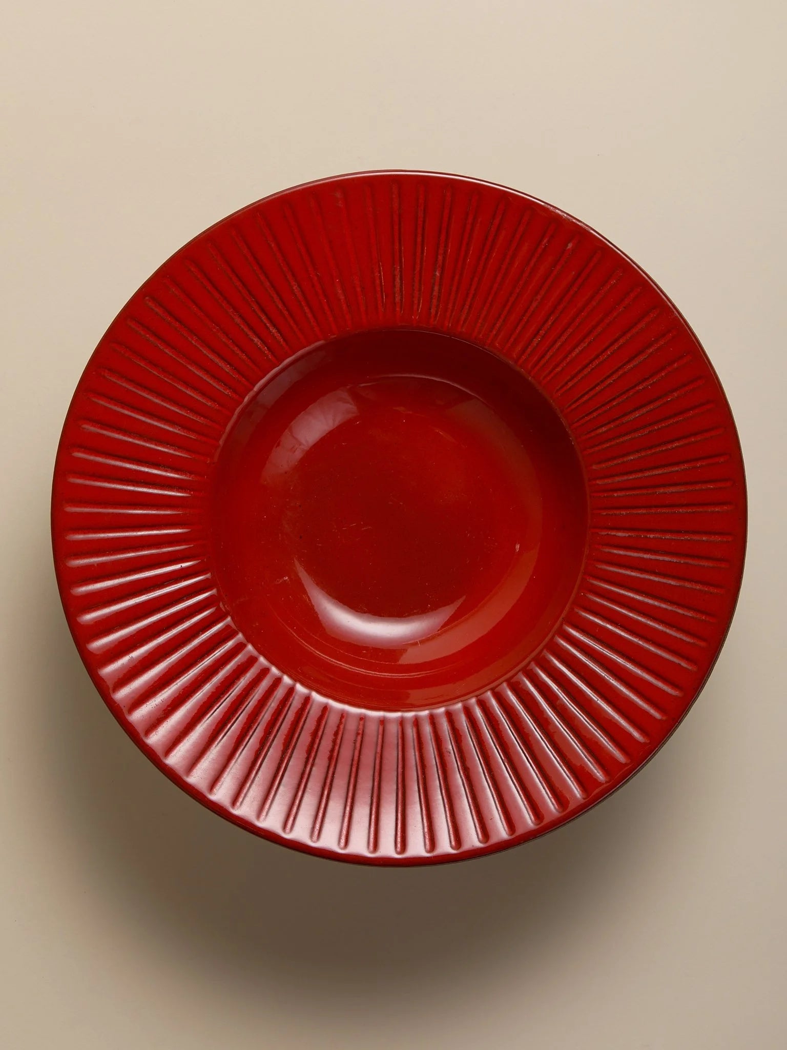 The Vintage Red and Brown Footed Ceramic Bowl with Sunburst RimTrays and BowlsMiscellanea, etc.
