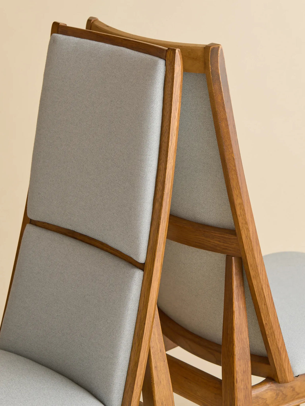 The Vintage Kroehler Mid-Century Accent ChairSeatingMiscellanea, etc.