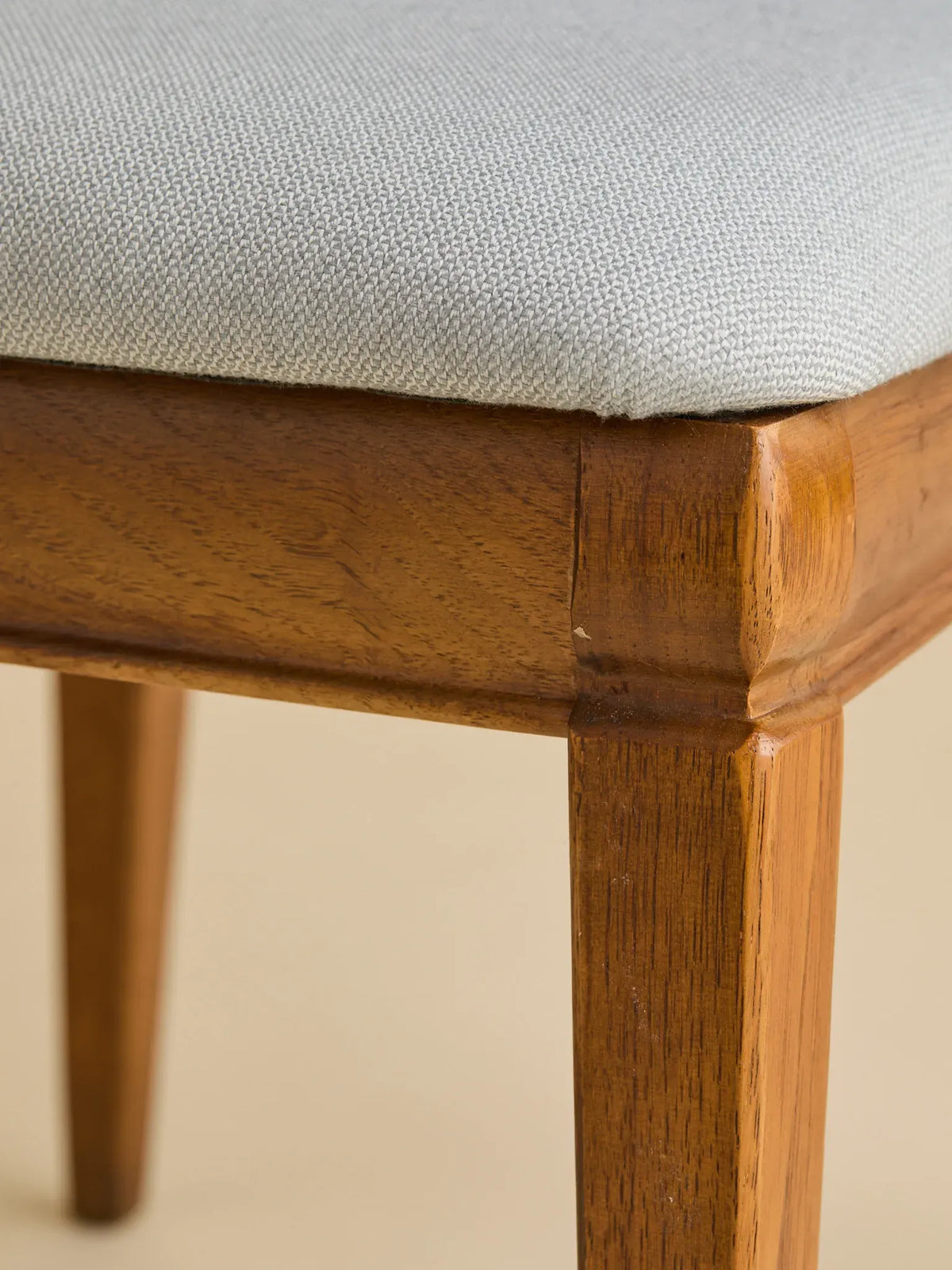 The Vintage Kroehler Mid-Century Accent ChairSeatingMiscellanea, etc.